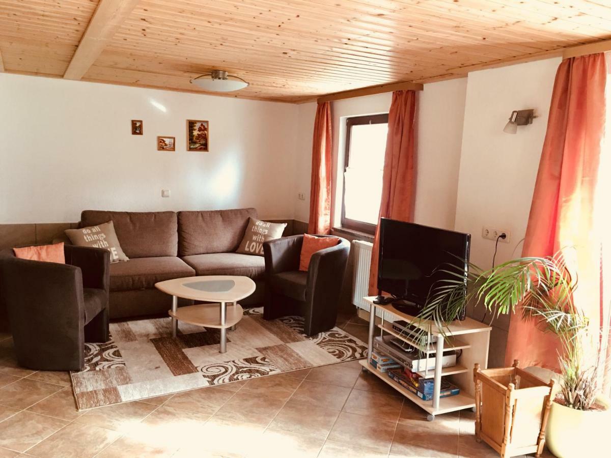 ראטן Ferienwohnung Am Grunbach מראה חיצוני תמונה